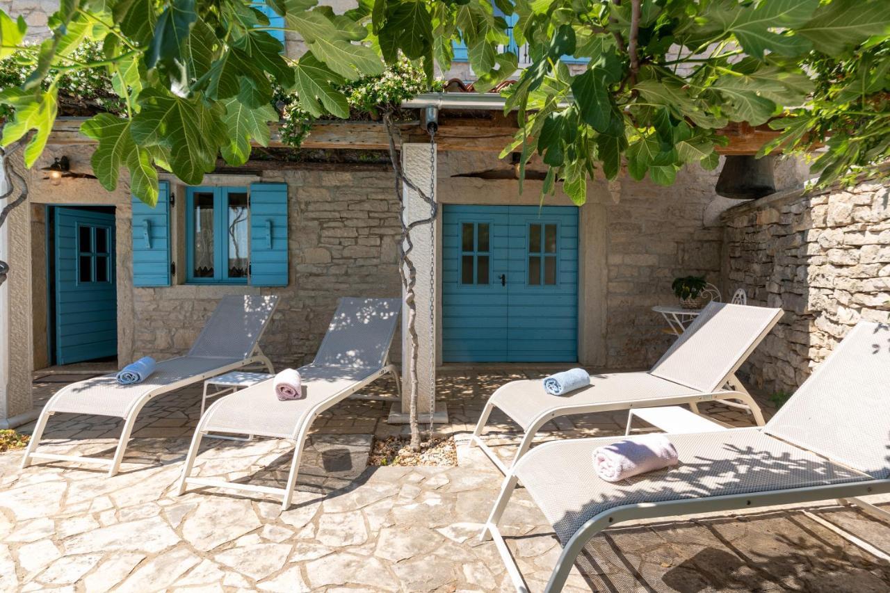 Villa Janko Sveti Lovreč Pazenatički Exteriör bild