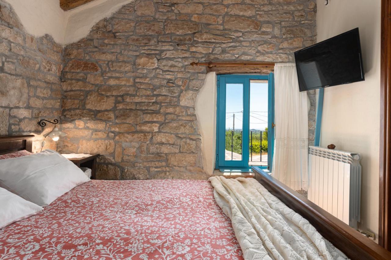 Villa Janko Sveti Lovreč Pazenatički Exteriör bild